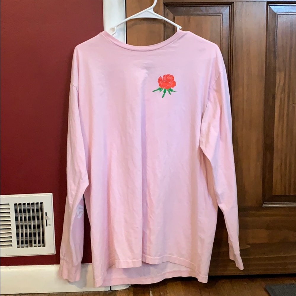 long sleeve t-shirt